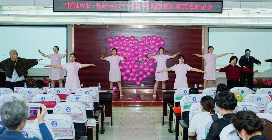 房间里的一群小孩

AI 生成的内容可能不正确。